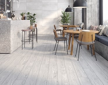 Emberwood_grey_cafe